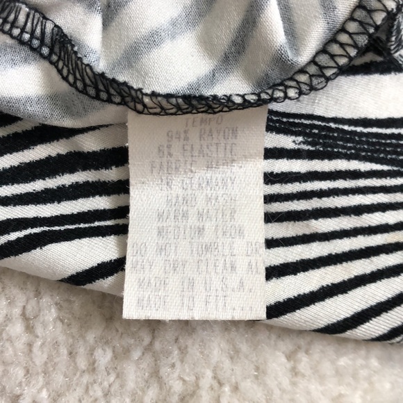 Fitted Tempo Dress. Women’s Medium. - Picture 9 of 10